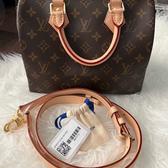 Sold! Louis Vuitton Speedy 25 - Picture 9 of 15